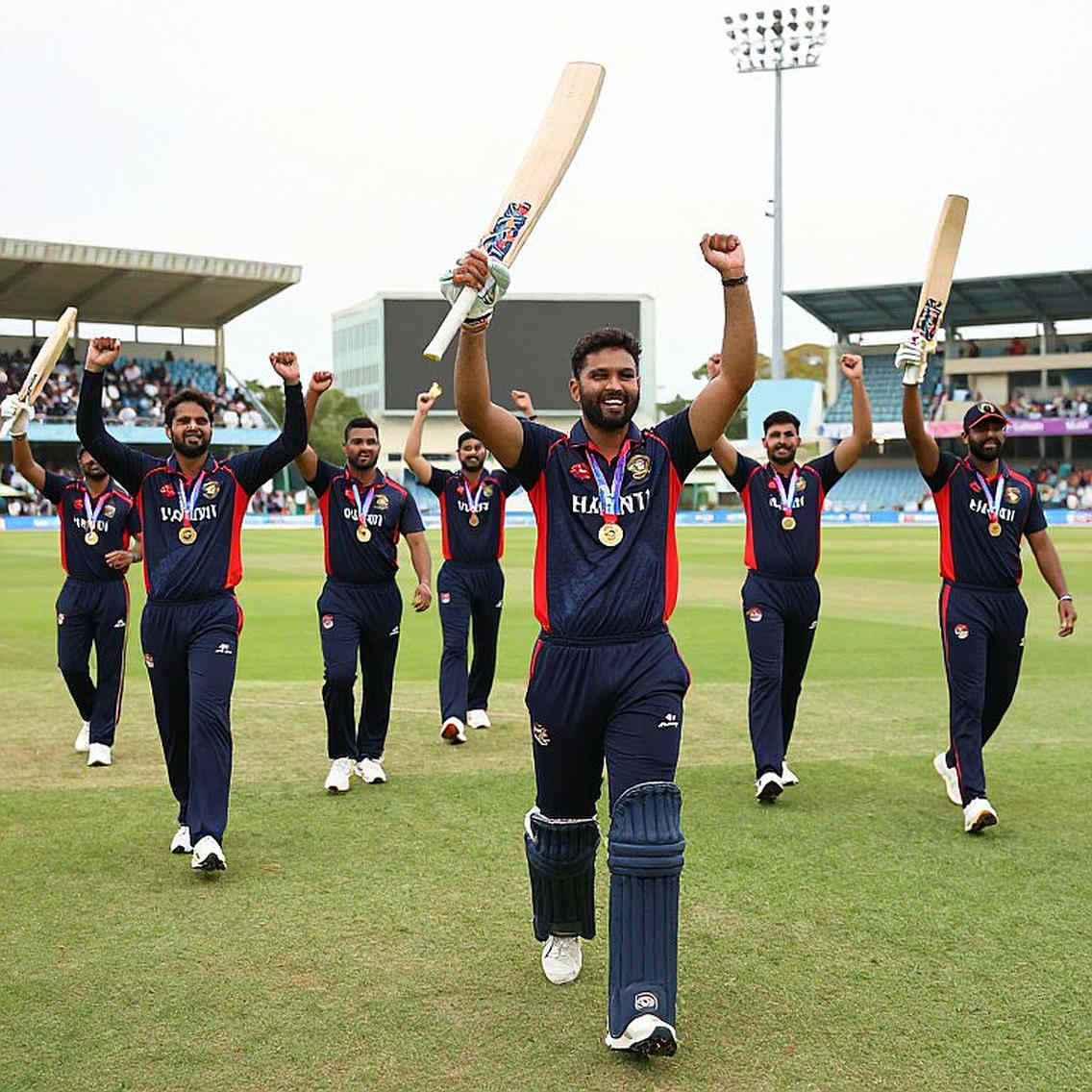 পঞ্চাশ ও ছয় উইকেট: পাকিস্তানের অলরাউন্ডার ঘাটতির হিসাব