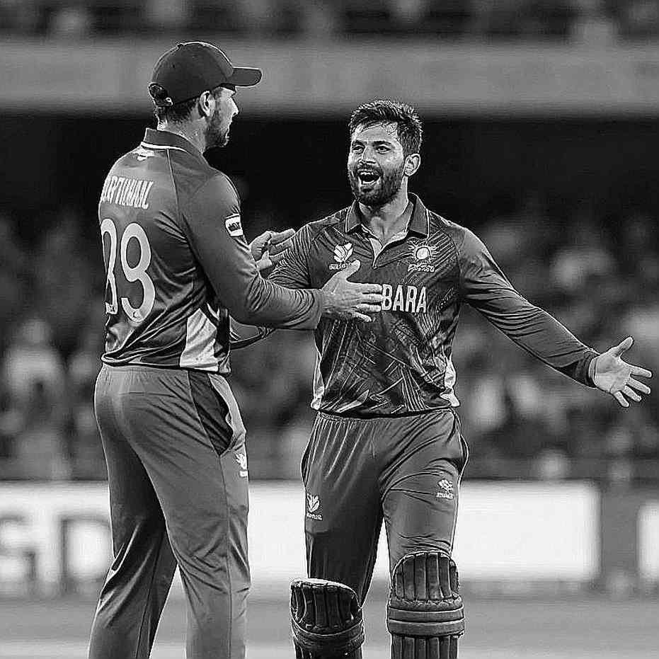 লেজার মাঠে নামে না: এশীয় ক্রিকেটের ডেটা-অর্থনীতিতে ব্লকচেইনের সীমা ও দায়